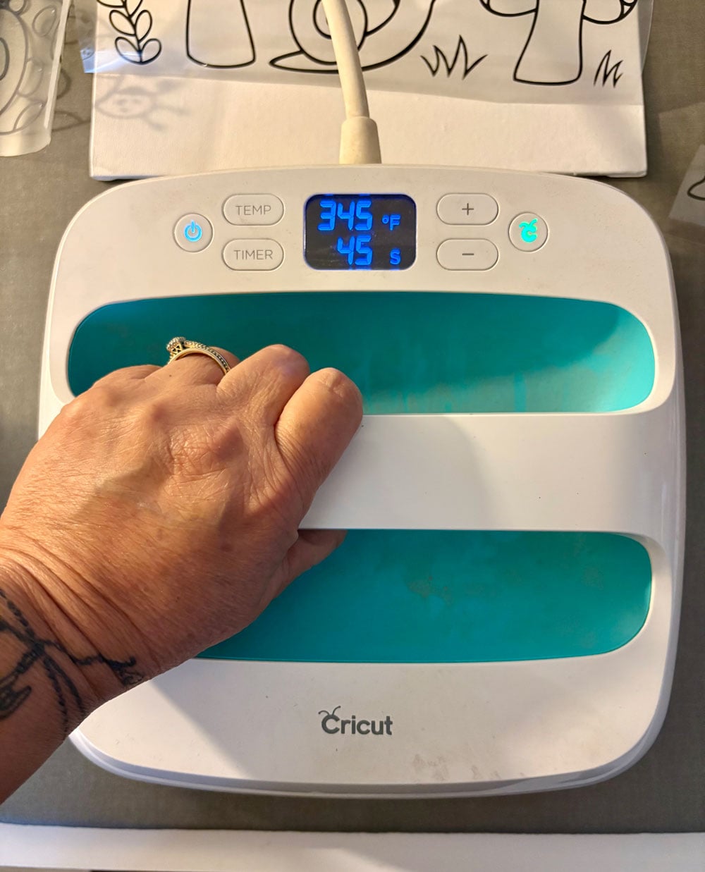 06 Paint Ready Canvas Tips