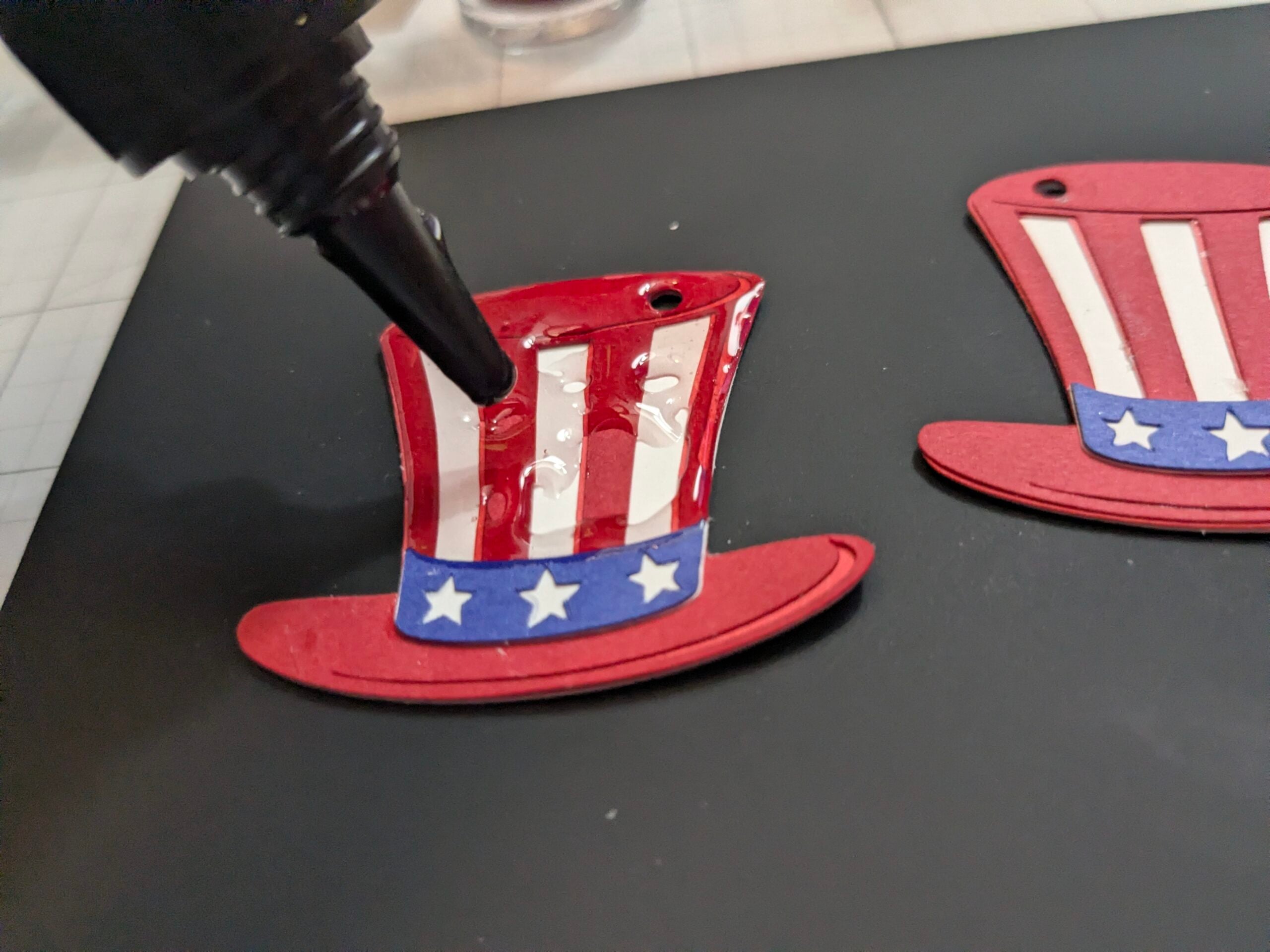 DIY Uncle Sam Hat Earrings 5 DIY Uncle Sam Hat Earrings